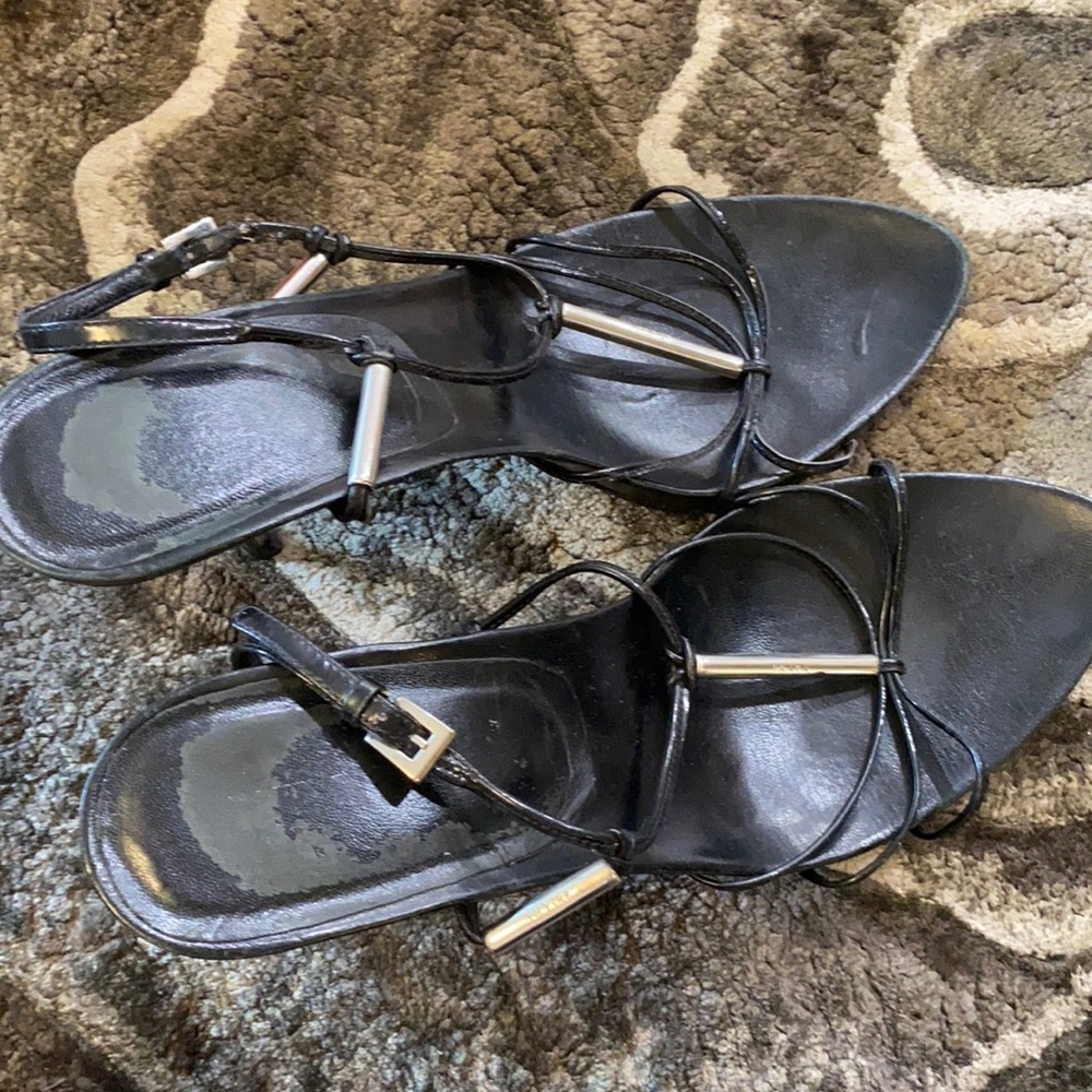 Prada women’s sandal black leather size Eur 39.5